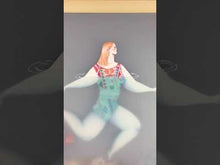 Load and play video in Gallery viewer, Aventura | Sonia Alins | Painting