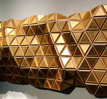Load image into Gallery viewer, &#39;Golden Karat&#39; | Hugo G. Urrutia | Sculpture
